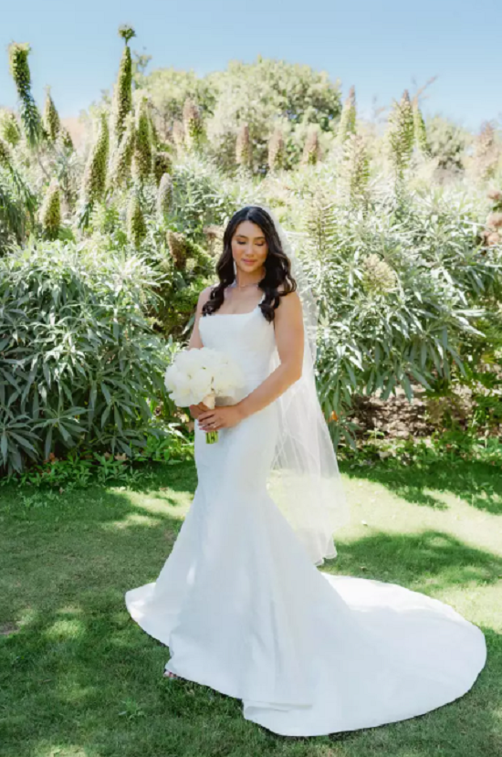 طرحة زفاف طول الركبة