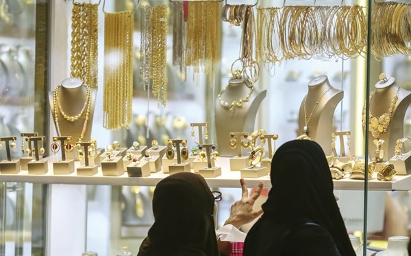 «دبي للمجوهرات»  تطلق حملة «جوائز ذهبية» خلال "مفاجآت صيف دبي 2025"