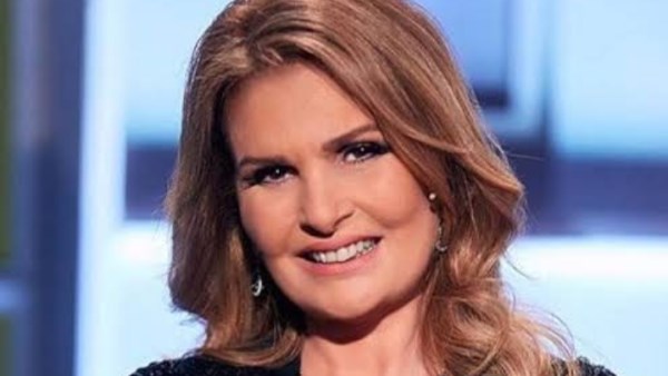 يسرا تكشف حقيقة الصورة المنتشرة مع الزعيم عادل إمام.. خاص يسرا تكشف حقيقة الصورة المنتشرة مع الزعيم عادل إمام.. خاص