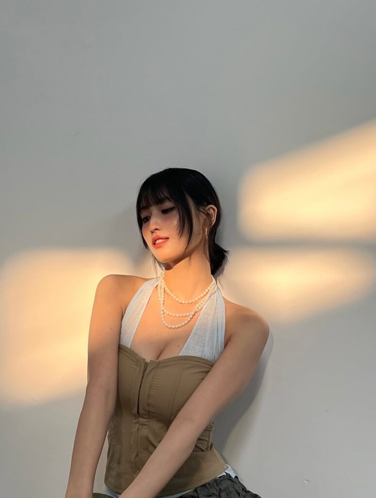 250616 Momo Instagram Update - Birthstone يونيو هو بيرل. يرتدي Tasaki Pearl Neklace #tasasakipearl #tasakipearl #japan