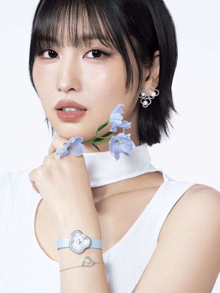 250627 25ans update update Japan Japan - إيقاع زهري لعبته Momo مع "الهتافات"