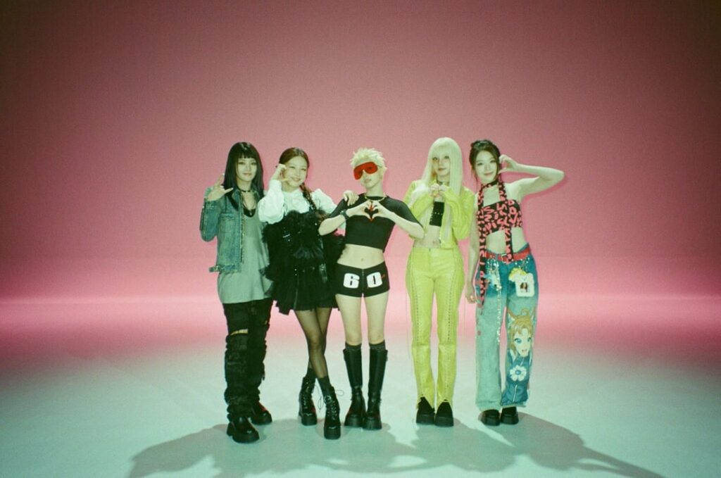 250630 m2mpd تحديثات Twitter مع فيلم I -Ldle - M2 وراء الصور ("Good Thing" Studio Choom Original)