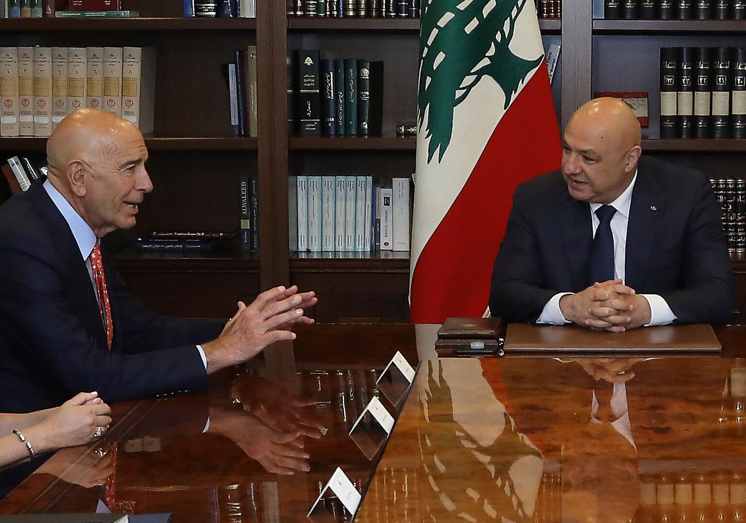 مبعوث أميركي يحذّر من تدخل حزب الله في حرب إيران وإسرائيل | أخبار