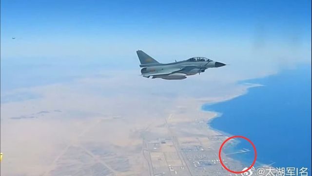 المقاتلة الصينية J-10