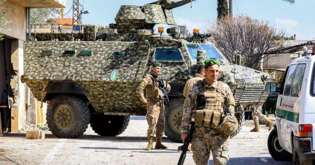 الجيش اللبناني يعتقل زعيم داعش في لبنان