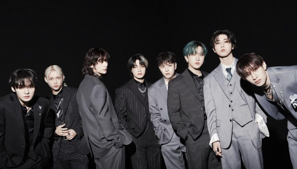 مراجعة: لاول مرة في Stray Kids 'Ebullient في عروض Rigley Field Power of K-pop juggernaut