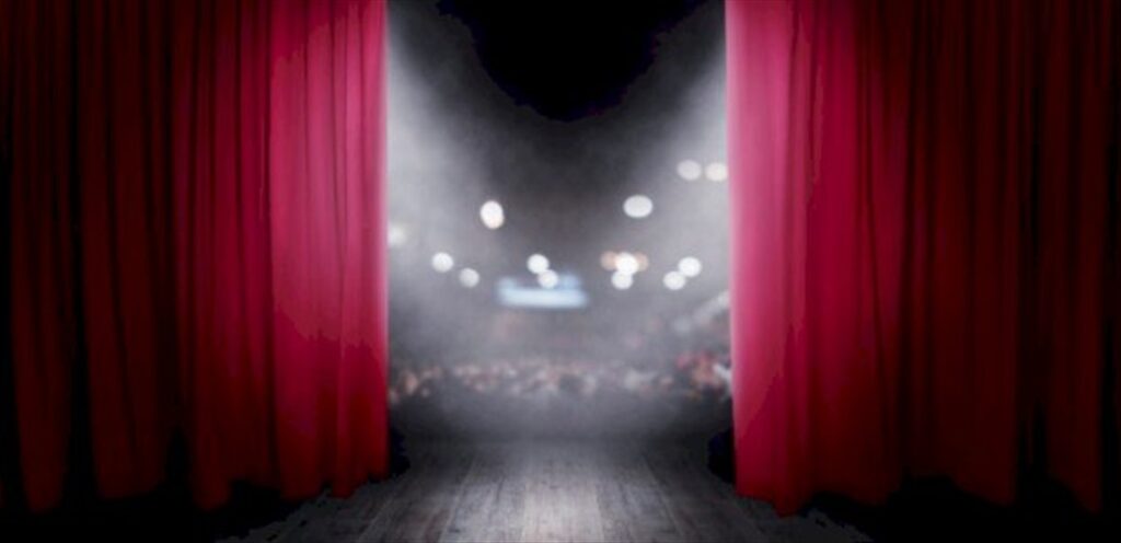 حتى أخي باعني.. فنان شهير يُفجّر مفاجأة على المسرح إليكم ما قاله Doc-P-1372414-638850579003630496.jpg