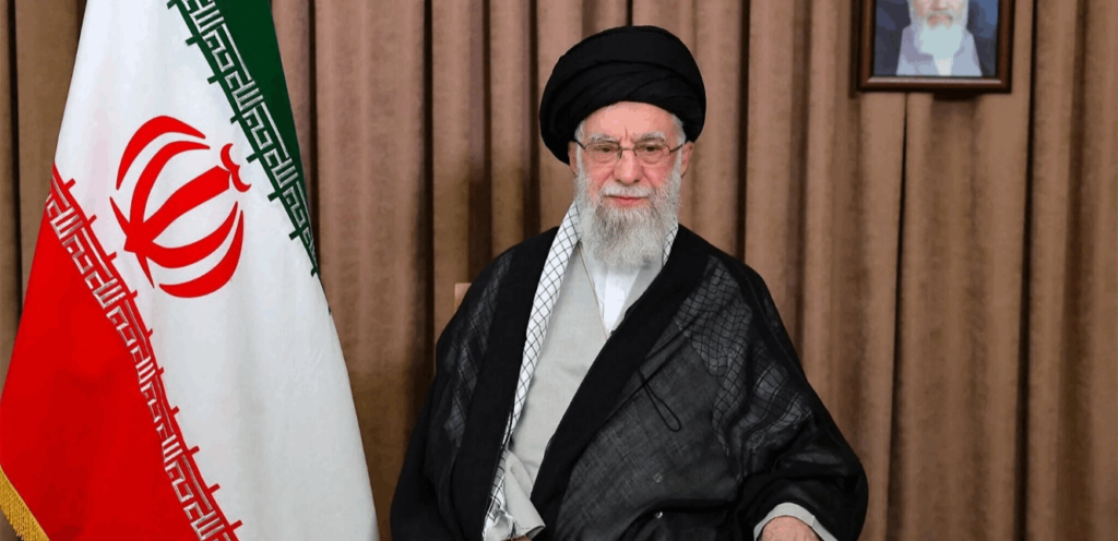 السفارة الإيرانية في لبنان تعلّق على تهديدات ترامب لخامنئي