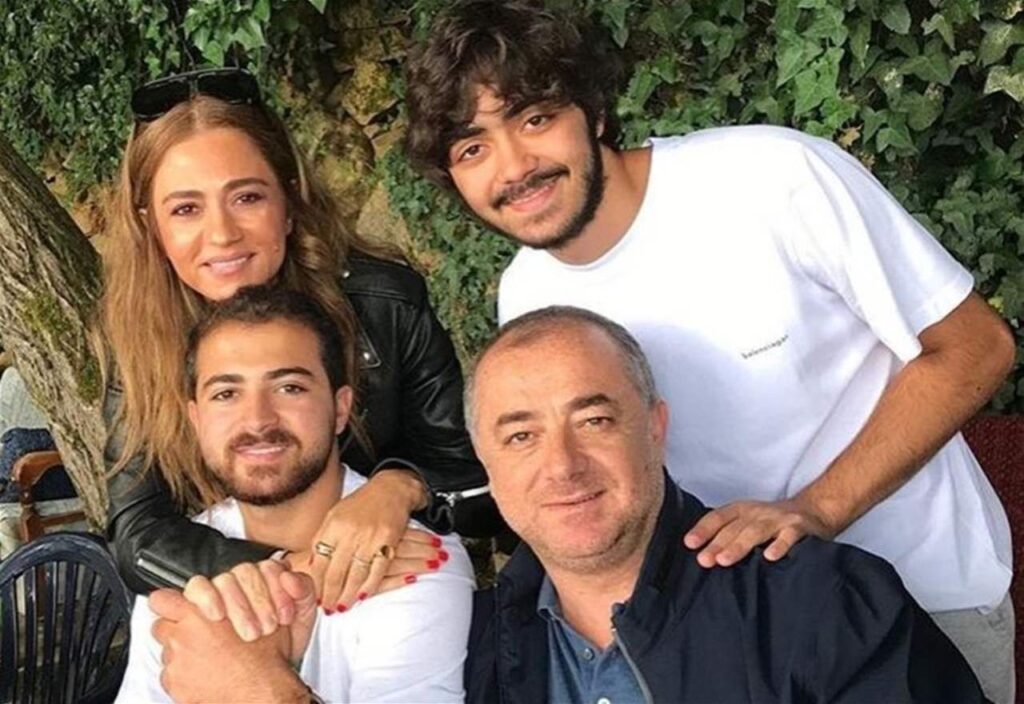 احدث ظهور لابن جوليا بطرس برفقة خطيبته الحسناء والجمهور يتفاعل احدث ظهور لابن جوليا بطرس برفقة خطيبته الحسناء والجمهور يتفاعل