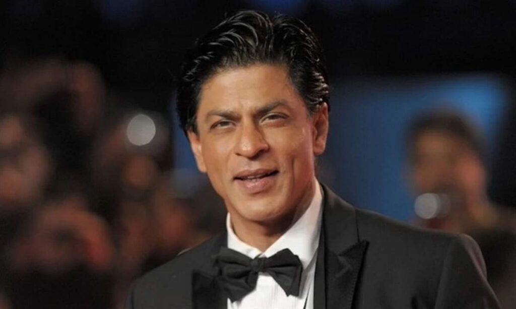 تفتيش قصر شاروخان يحدث جدلا واسعا.. ما القصة؟