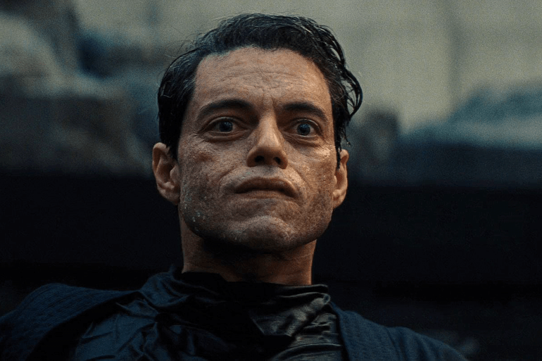 ملاحظة: هناك تعميم من الإدارة بعدم استخدام مصطلح (مواقع التواصل الاجتماعي) لوصف مصادر الصور المصدر: حساب أي إم دي بي على منصة إنستغرام الممثل رامي مالك في فيلم No Time to Die 2021 "لا وقت للموت"