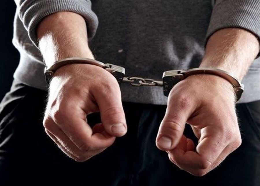 دخل بطريقة غير شرعية إلى لبنان مقابل 100 دولار.. أمن الدولة توقف سوريًا كان ينتمي إلى تنظيم “داعش” دخل بطريقة غير شرعية إلى لبنان مقابل 100 دولار.. أمن الدولة توقف سوريًا كان ينتمي إلى تنظيم "داعش"