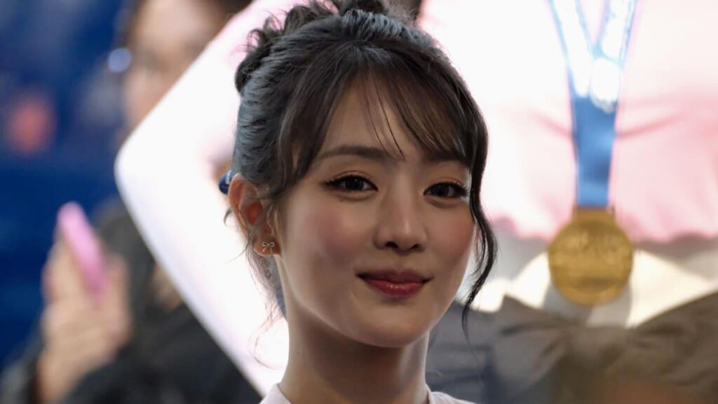 تشارك I-Ldle's Minnie لماذا غيرت مجموعة K-Pop اسمها وتلميحها في جولة عالمية