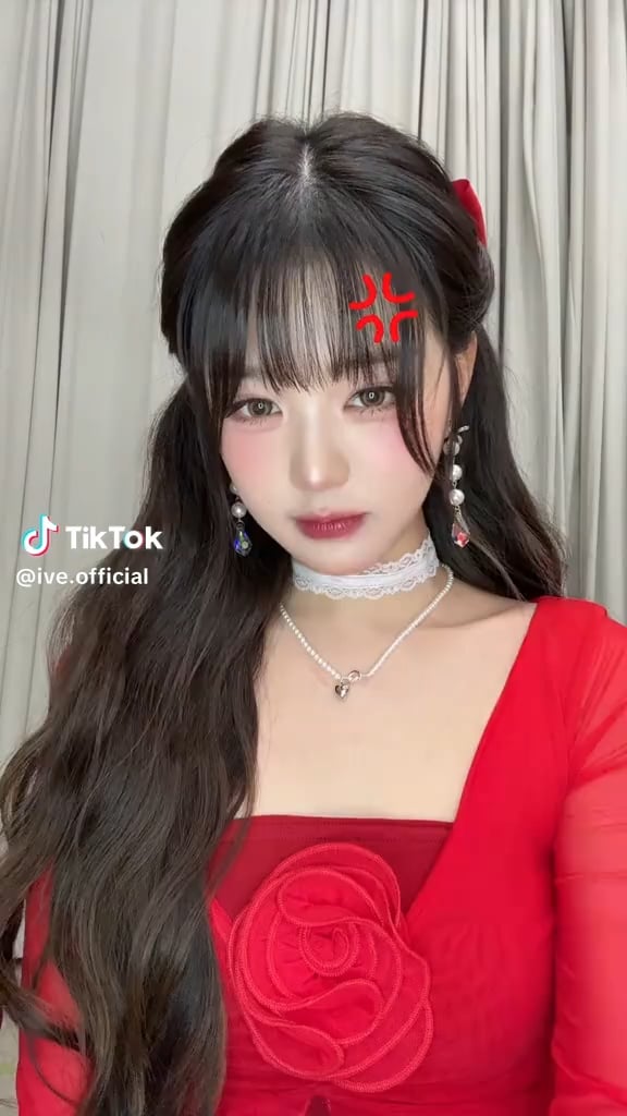 250615 ive تحديث Tiktok الرسمي مع Wonyoung - لا تجعلني أقول IRA.😠💢