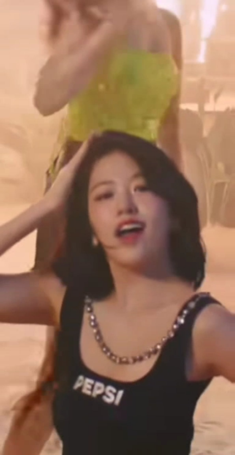 Yujin - Summer Festa Slow MO