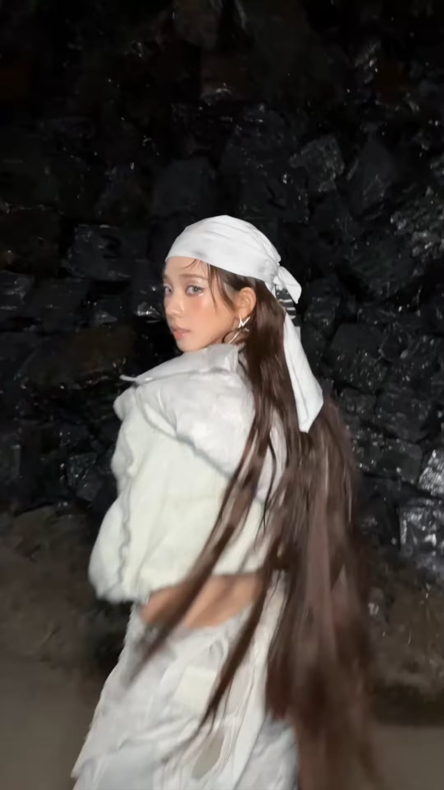 250627 AESPA Tiktok Update مع Karina & Ningning - 𝗪𝗼𝗿𝗸 𝘄𝗼𝗿𝗸 𝘄𝗼𝗿𝗸