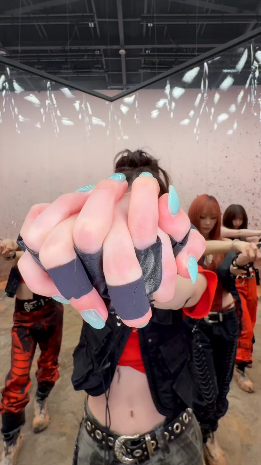 250630 Aespa Tiktok Update - تمسك بإحكام