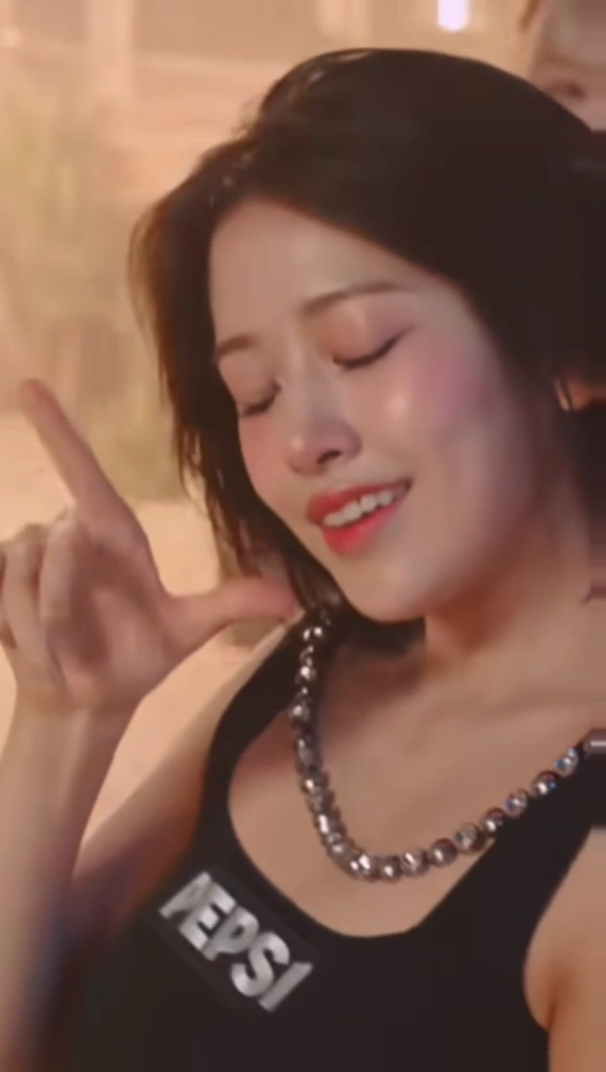 Yujin - Summer Festa