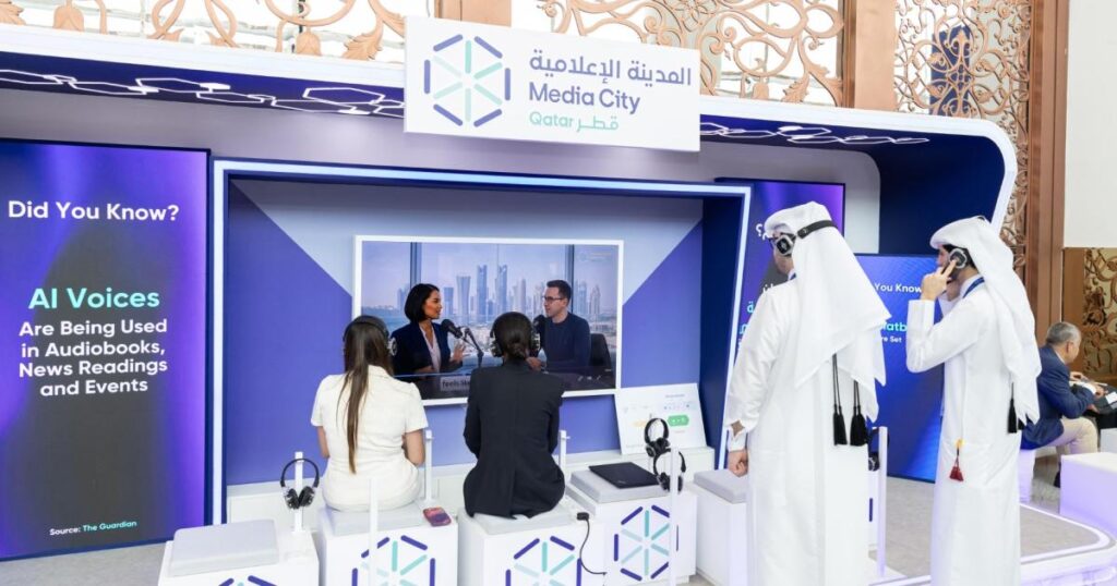 المدينة الإعلامية قطر تطلق بودكاست "مباشرة على الهواء" المدعوم بالذكاء الاصطناعي