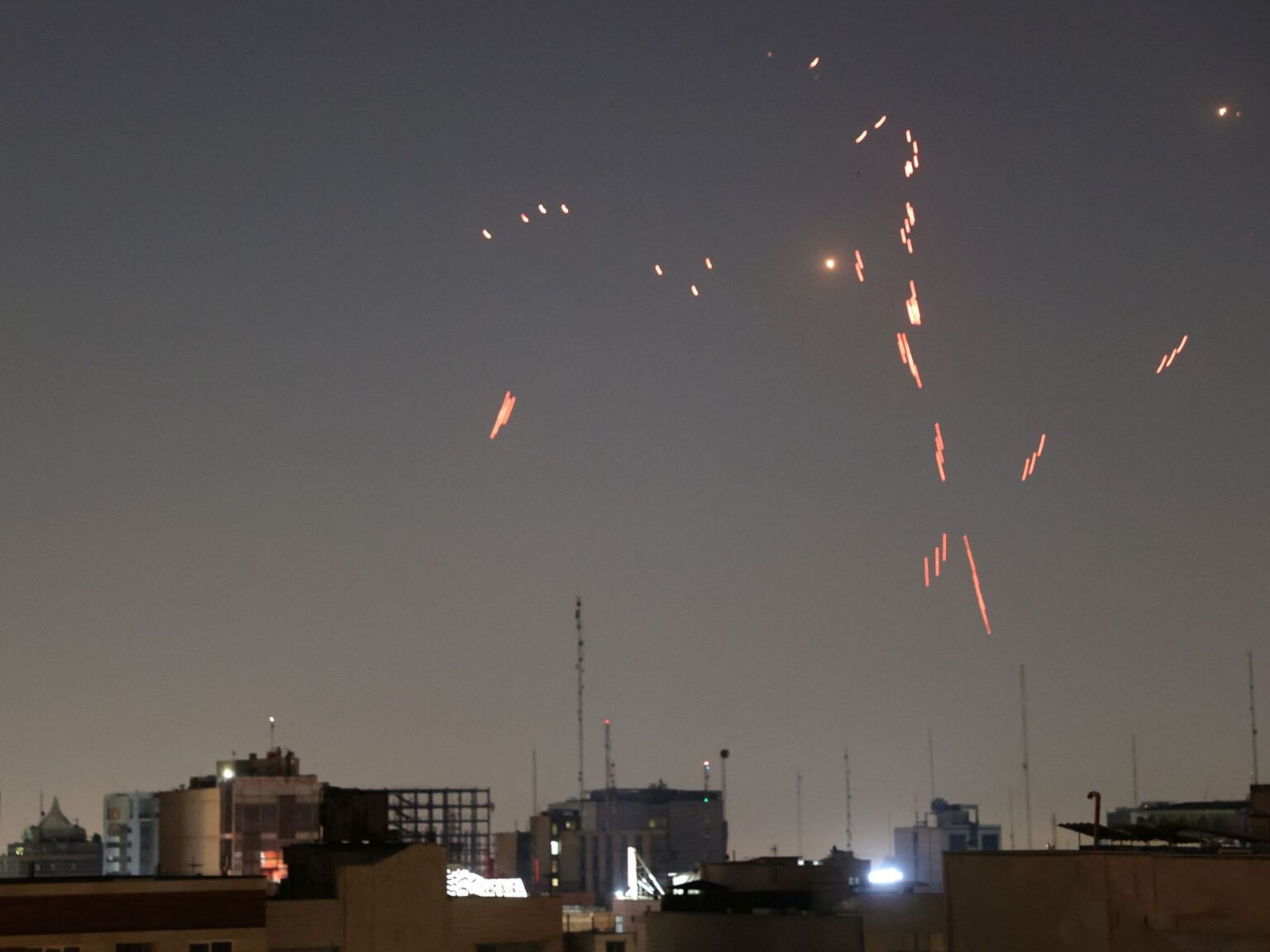 جيل كيبل: العالم كله يحبس أنفاسه بعد الهجوم الإسرائيلي | سياسة جيل كيبل: العالم كله يحبس أنفاسه بعد الهجوم الإسرائيلي | سياسة