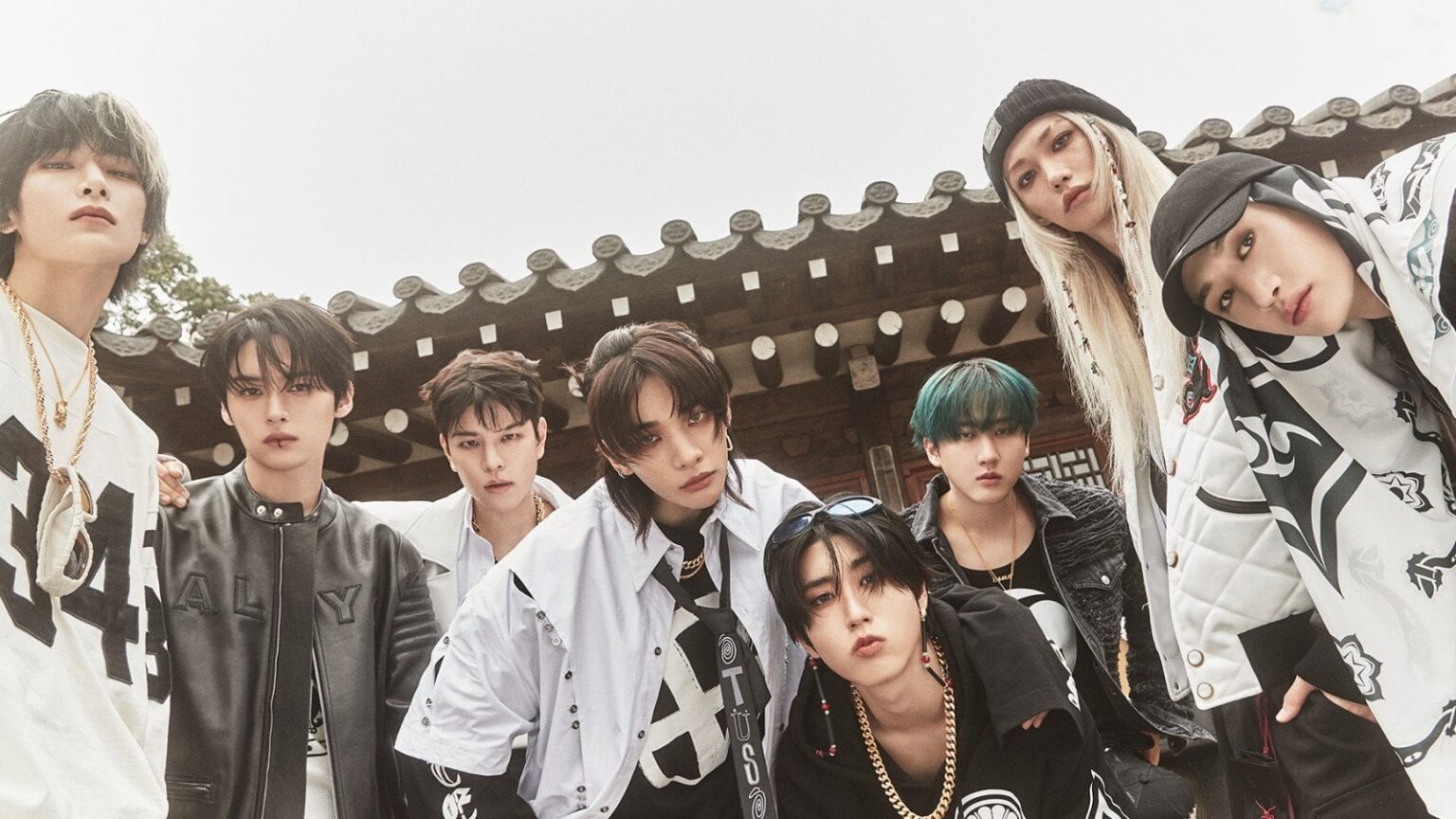 Stray Kids - كونك الأطفال الضالة يأخذون الكثير من العمل - وصداقات وثيقة @ Rolling Stone (250607)