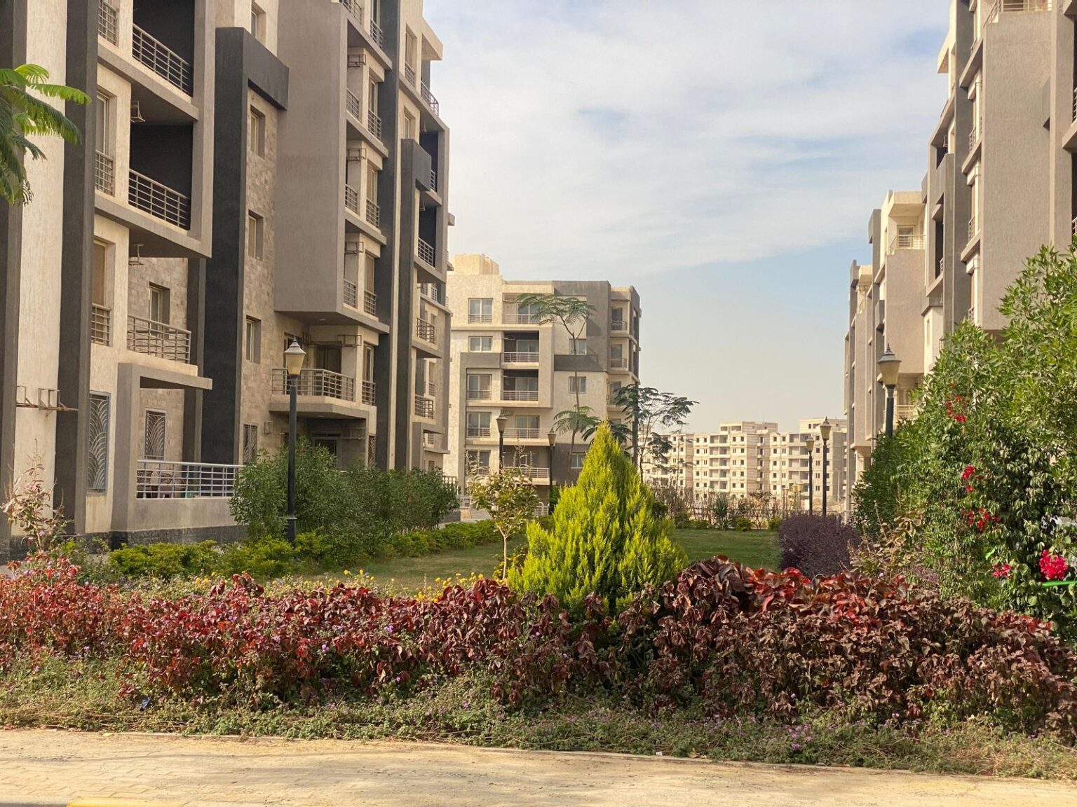 فتح باب الحجز في حكايات التجمع.. مواصفات وطرق التقديم والسداد 