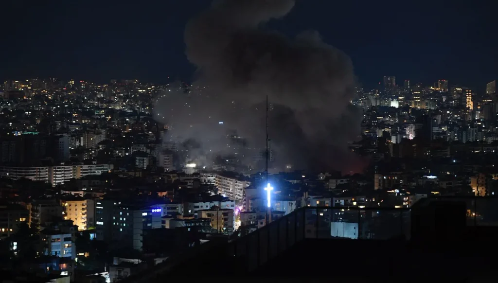 تصعيد إسرائيلي عشية عيد الأضحى: غارات على الضاحية وعين قانا بصواريخ خارقة... وإدانات لبنانية وأممية