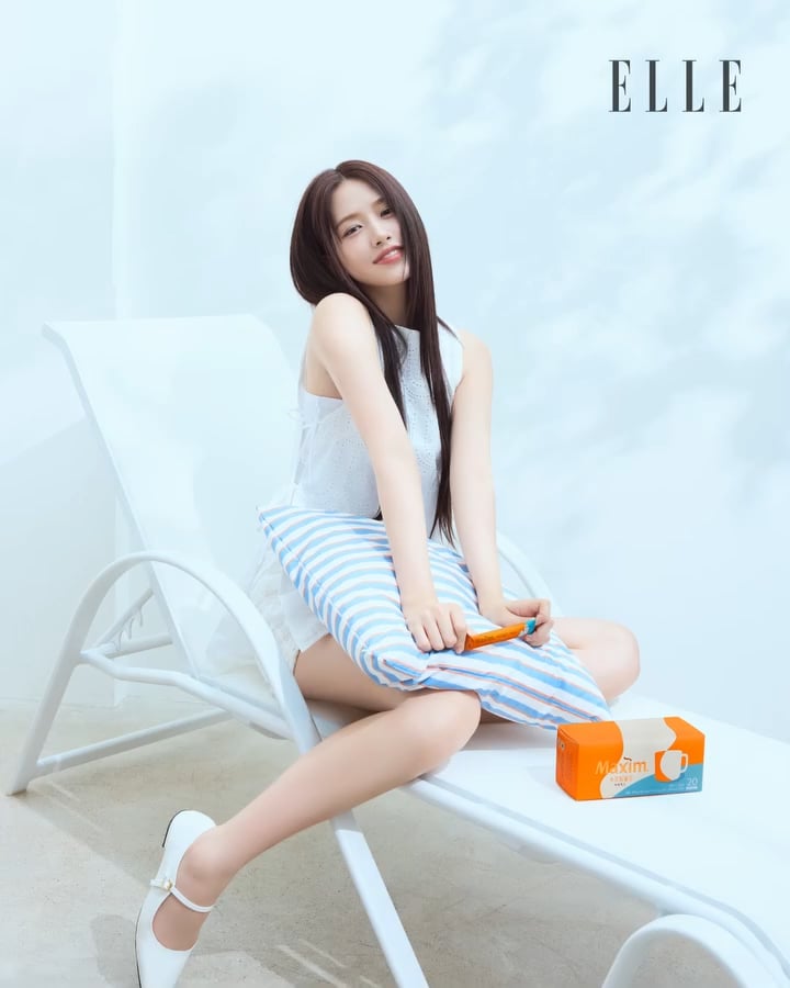 250618 تحديث Elle Korea Instagram مع Yujin (2)