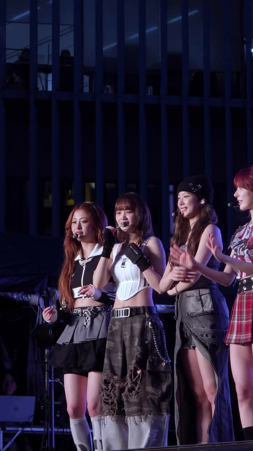 250624 le sserafim tiktok update - 24/7 أذهب معك