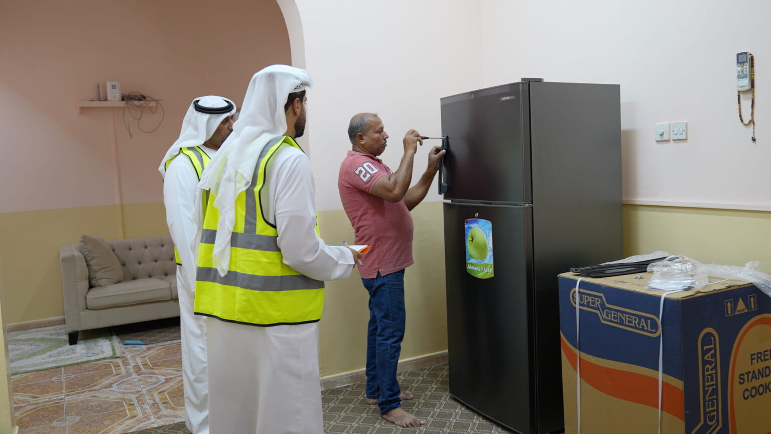 جمعية الشارقة الخيرية تطلق حملة برداً وسلاماً الصيفية