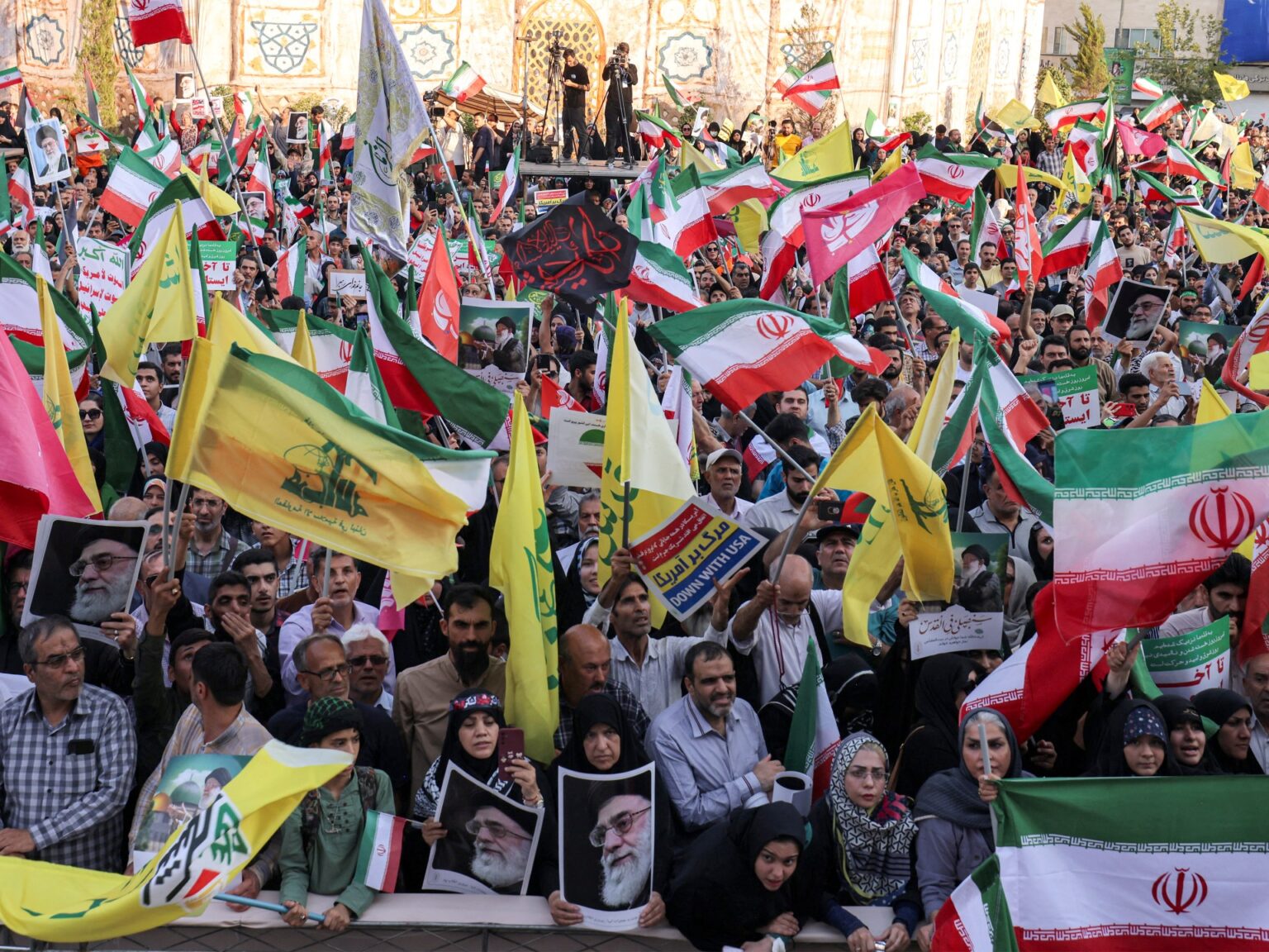 سيناريوهات تدخل حزب الله بعد الضربة الأميركية على إيران | سياسة