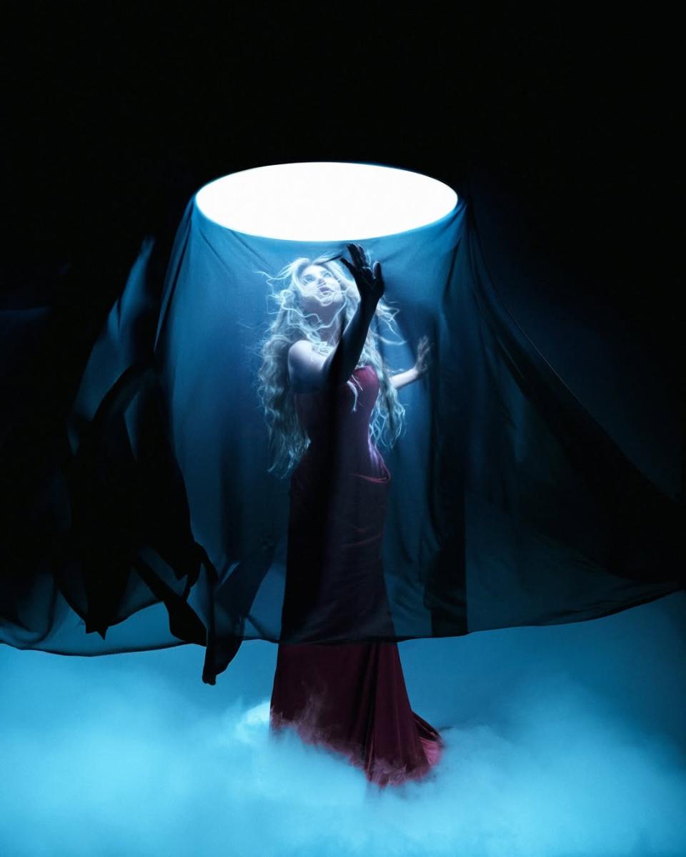 ألبوم نجوى كرم الجديد حالة طوارئ - أغاني نجوى كرم 2025 - تعاون عماد شمس الدين ونجوى كرم - توزيع هادي شرارة - فيديو كليب بيار خضرا - كلمات أغنية حالة طوارئ - زين الزين نجوى كرم - ألبوم صيفي لبناني - جمهور نجوى كرم على السوشيال ميديا - أغاني لبنانية جديدة - شريك قلبي - أيّا أنا بدّك - وينك حبيبي