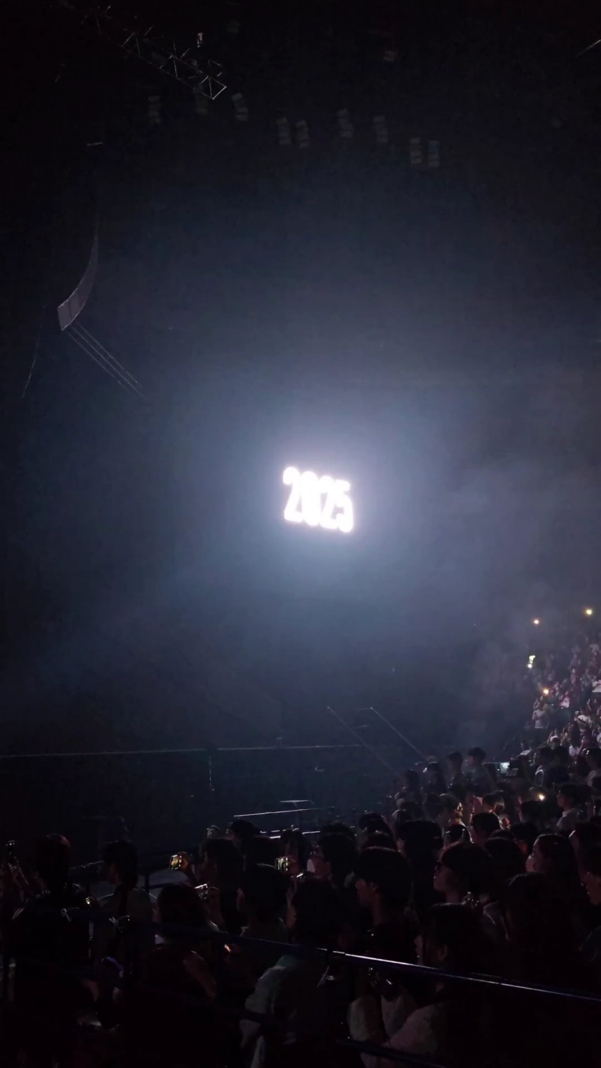 250615 le sserafim tiktok update - 𝐄𝐍𝐂𝐎𝐑𝐄 𝐈𝐍 𝐓𝐎𝐊𝐘𝐎𝐃𝐎𝐌𝐄❤ ‍🔥 @ 2025 le sserafim Tour 'Easy Crazy Hot' in Saitama Day 3