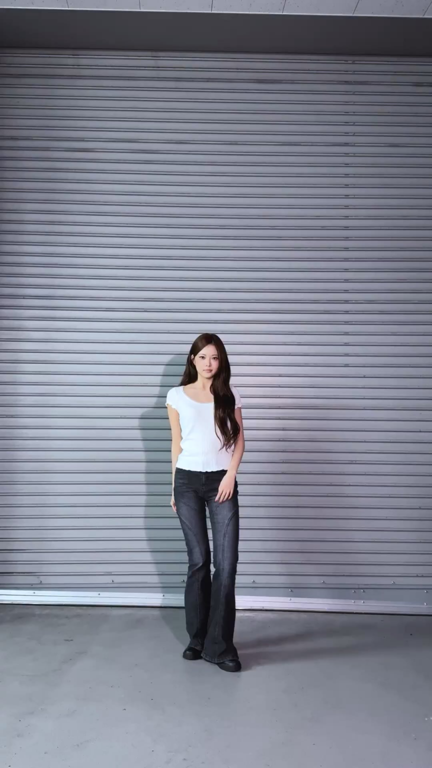 250613 le sserafim tiktok update with Hong Eunchae - ｂａｓｓ ｄｏｗｎ ｌｏｗ