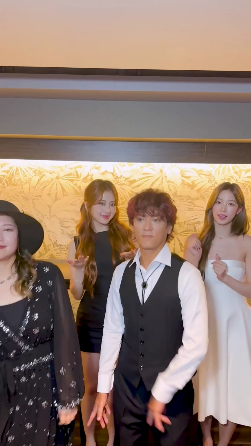 250626 Huh Yunjin & Kazuha مع Hy Shinzato Hideyuki & Nakasone Izumi - مختلف (تحدي الرقص)