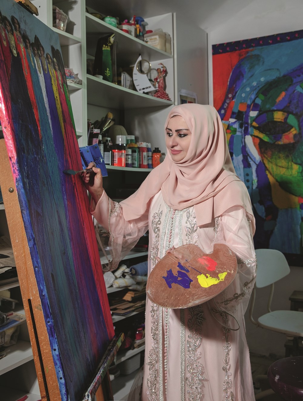 خلود الجابري: لوحاتي مرآة صادقة لمشاعري