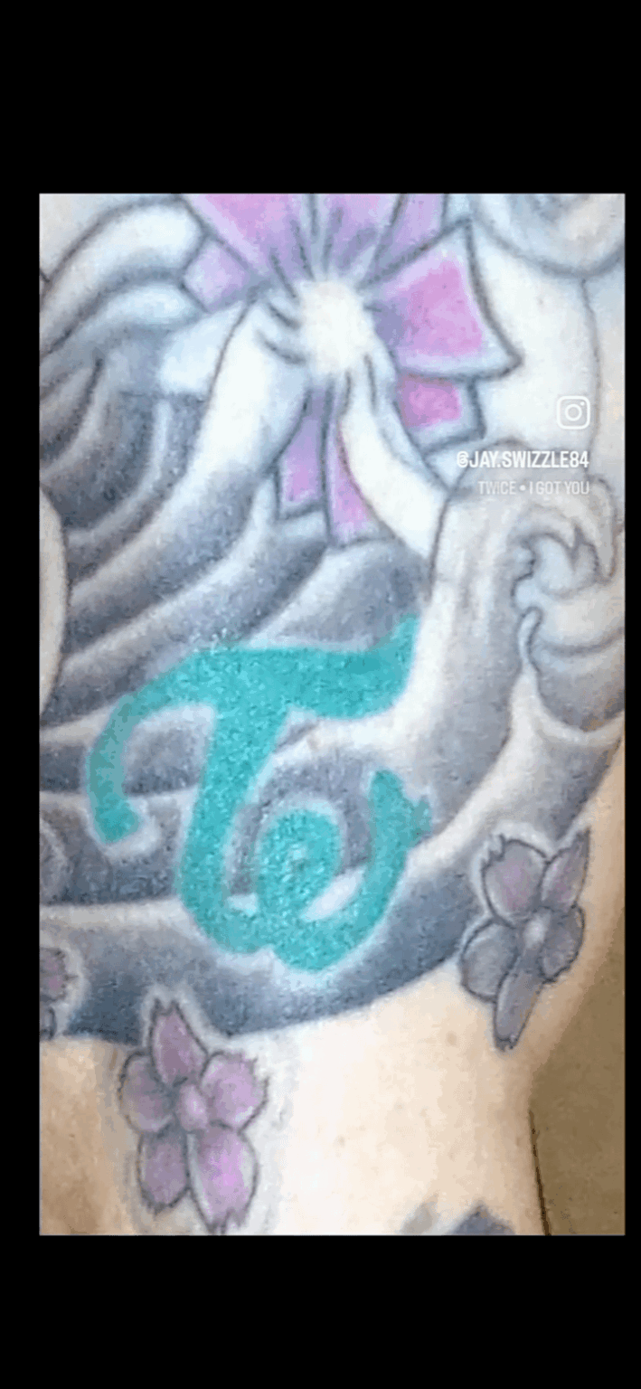 مرة واحدة منذ ظهورها لأول مرة ، وشم مرة واحدة مدى الحياة 💕