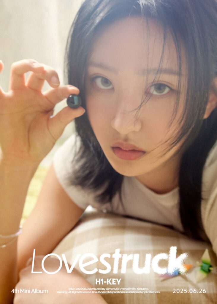 H1 -Key - 4th Mini الألبوم: Lovestruck (Memories Concept Photo Ver. - Hwiseo)