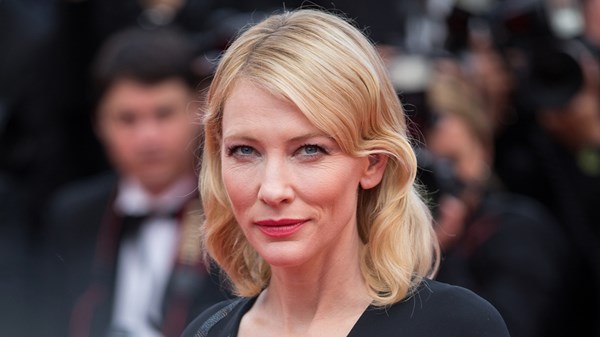 كيت بلانشيت تدخل «لعبة الحبار».. هل تمهد نجمة هوليوود لنسخة أميركية؟