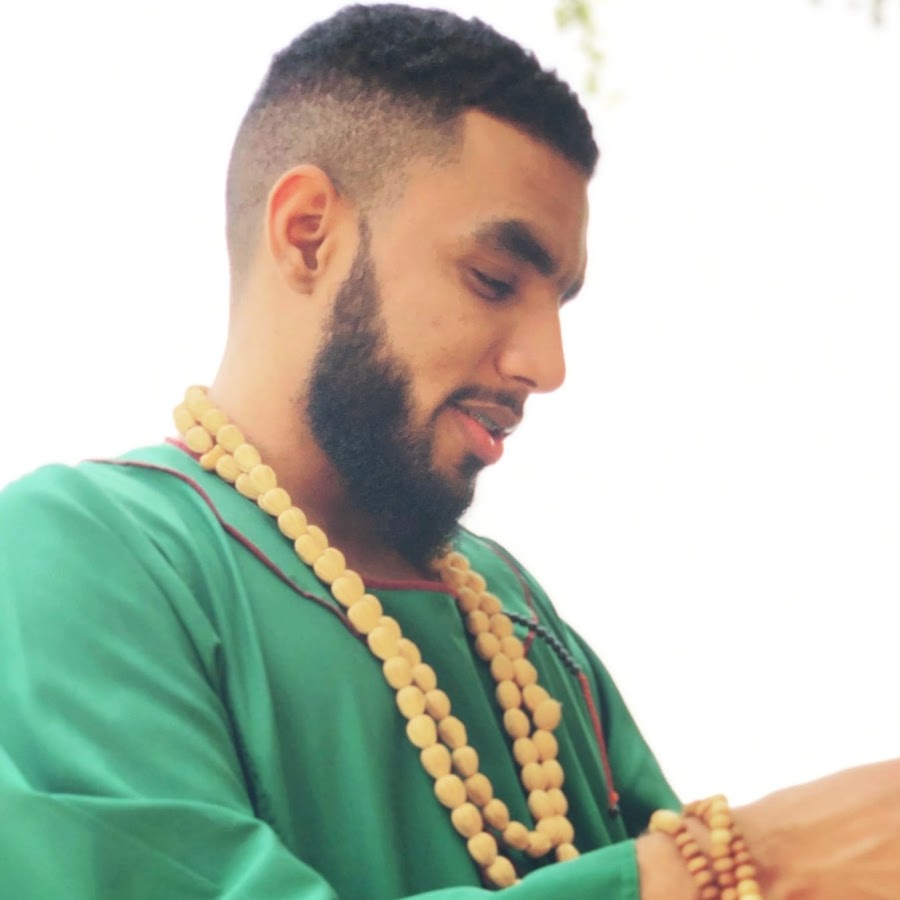شاهد بالفيديو.. شيخ الطريقة يردم مذيعة وممثلة سودانية حسناء: (بتسكر في “اللايف” وعاملة زمام في لسانها زي البنات الما كويسات والبهبش طرفنا يستحمل قرفنا) شاهد بالفيديو.. شيخ الطريقة يردم مذيعة وممثلة سودانية حسناء: (بتسكر في "اللايف" وعاملة زمام في لسانها زي البنات الما كويسات والبهبش طرفنا يستحمل قرفنا)