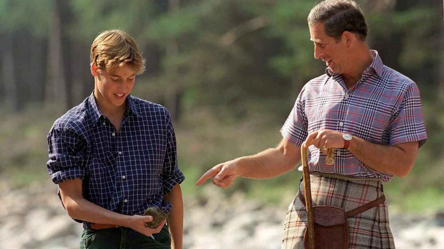 في ذكرى ميلاده الـ43.. الملك تشارلز يحتفل بالأمير ويليام بصورة نادرة – إرم نيوز في ذكرى ميلاده الـ43.. الملك تشارلز يحتفل بالأمير ويليام بصورة نادرة - إرم نيوز