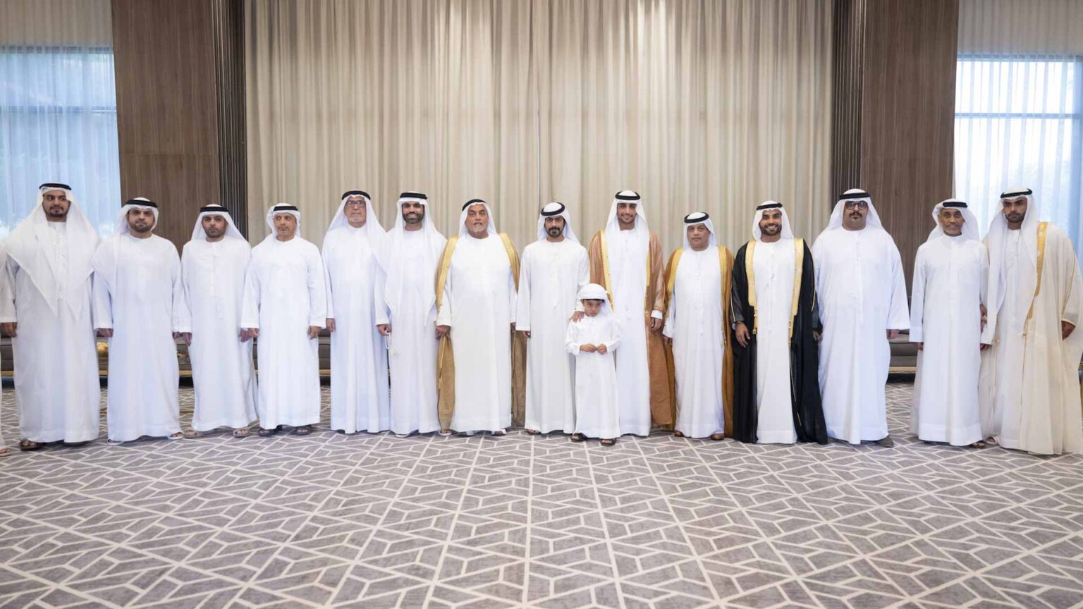 خليفة بن طحنون بن محمد يحضر أفراح غباش والغيث خليفة بن طحنون بن محمد يحضر أفراح غباش والغيث