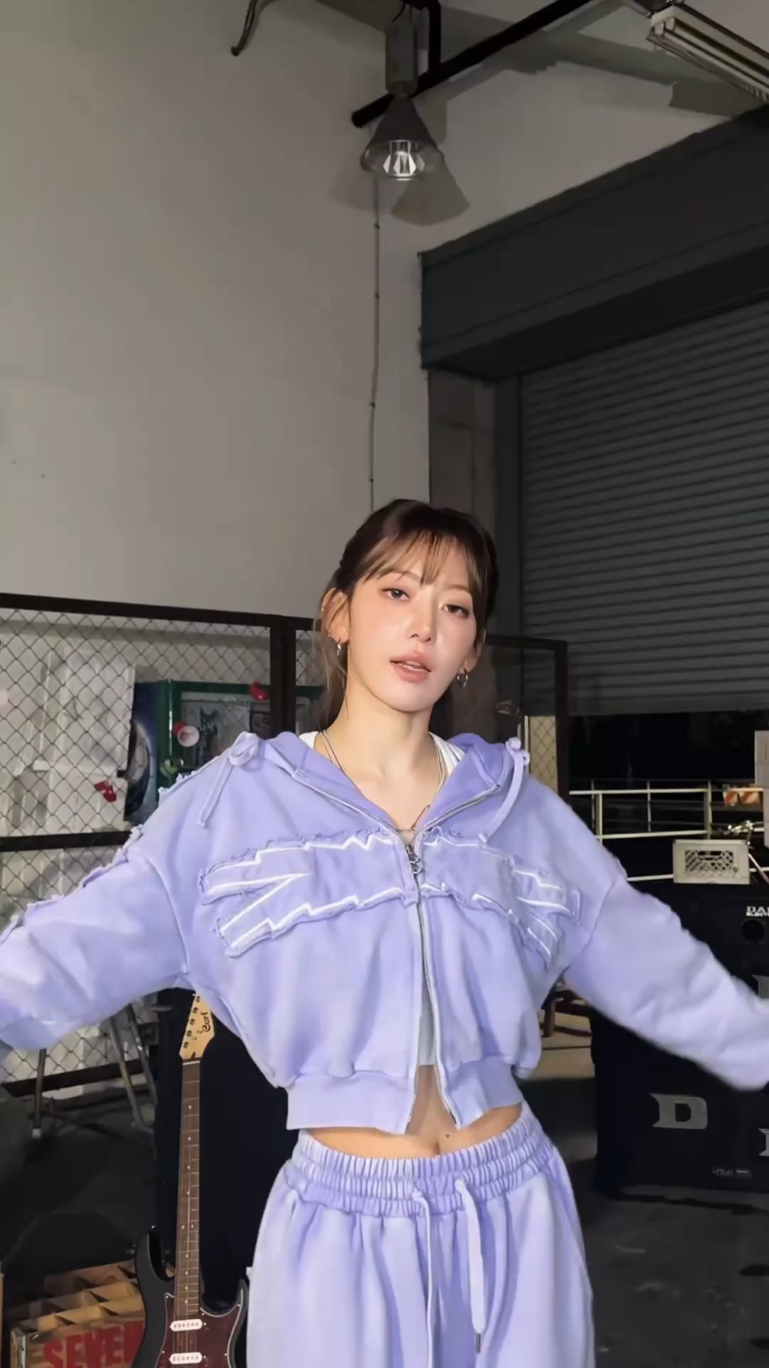 250609 Le Sserafim Tiktok Update مع Miyawaki Sakura - استمع كما هو 🎧