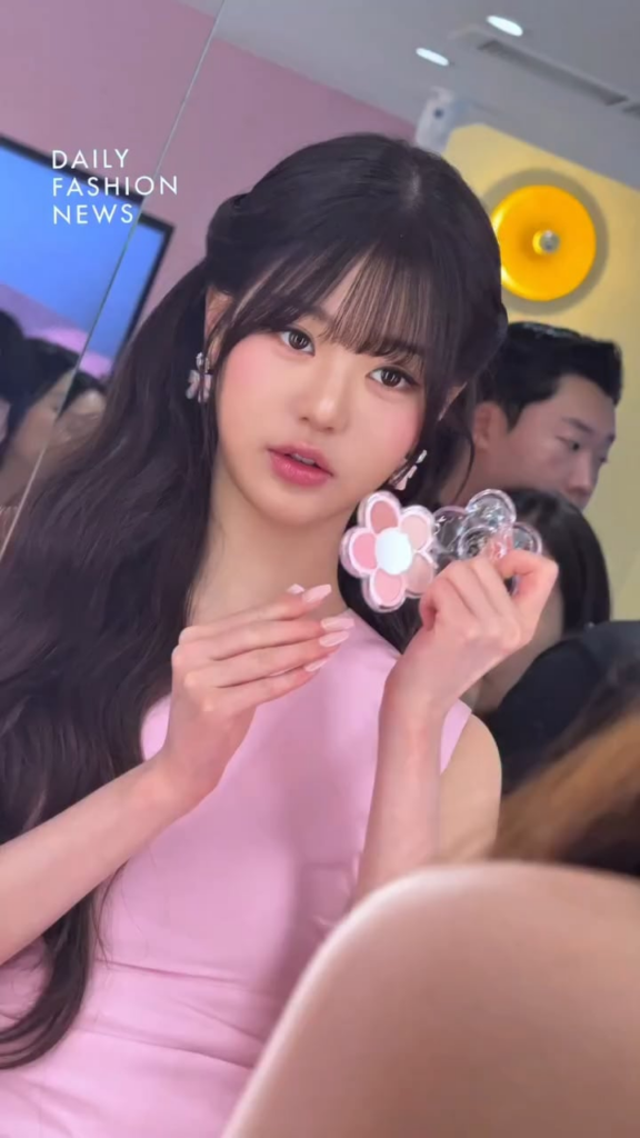 250620 Fashion News Instagram Update مع متجر Wonyoung @ Amuse Sungsu الرائد