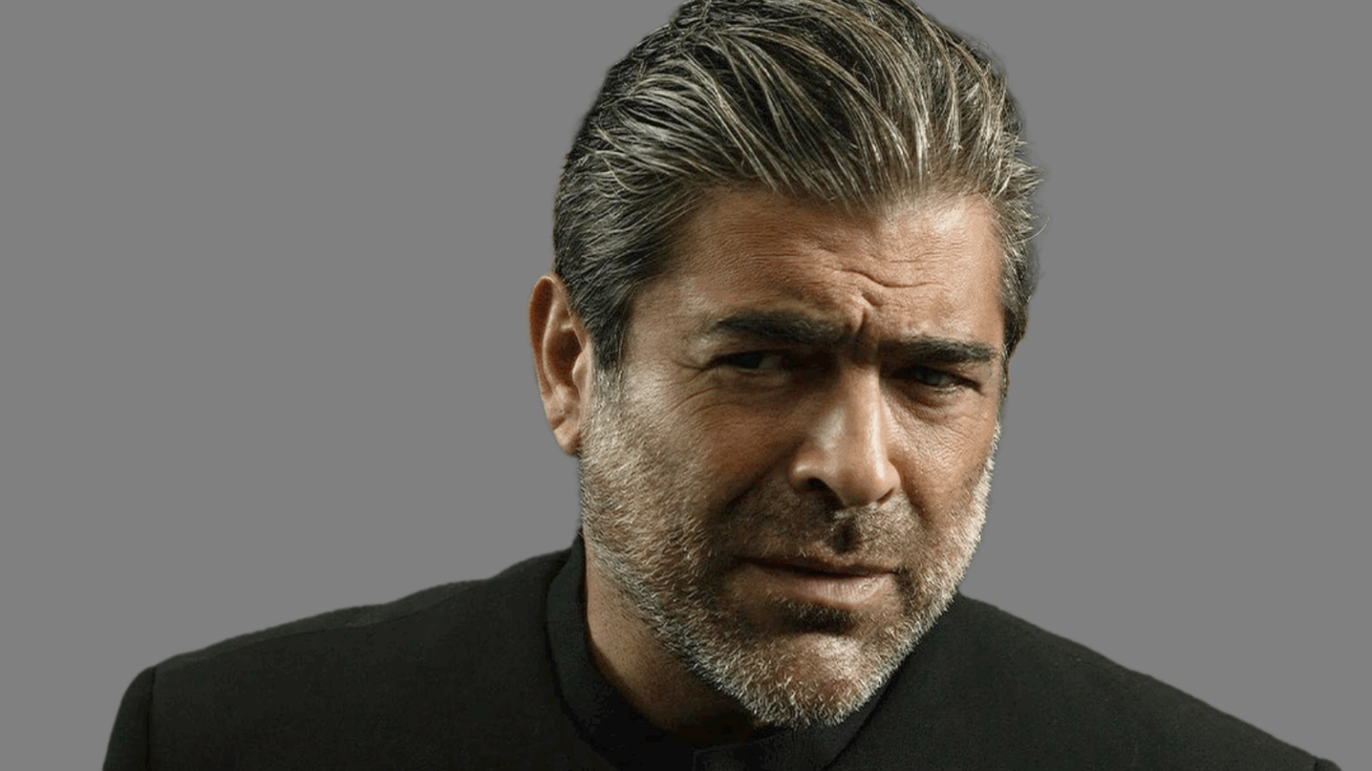 “بدي غيّر فيكي العالم”.. وائل كفوري يطلق أولى أغنيات ألبومه الجديد footer-banner