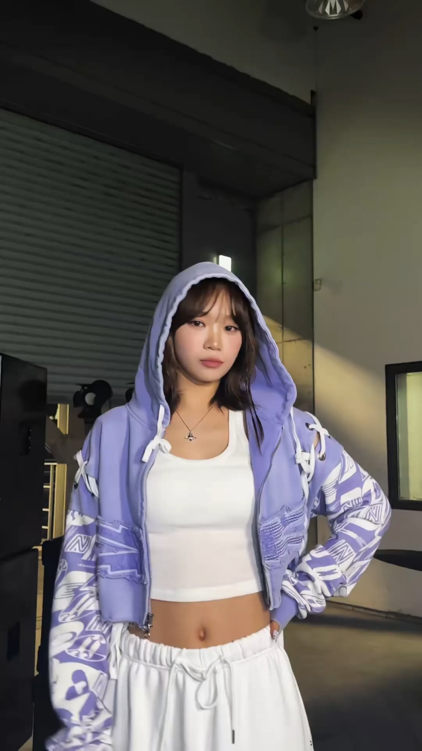 250609 Le Sserafim Tiktok Update مع Kim Chaewon - افتتح الخط العالمي ، عالم آخر 🌏