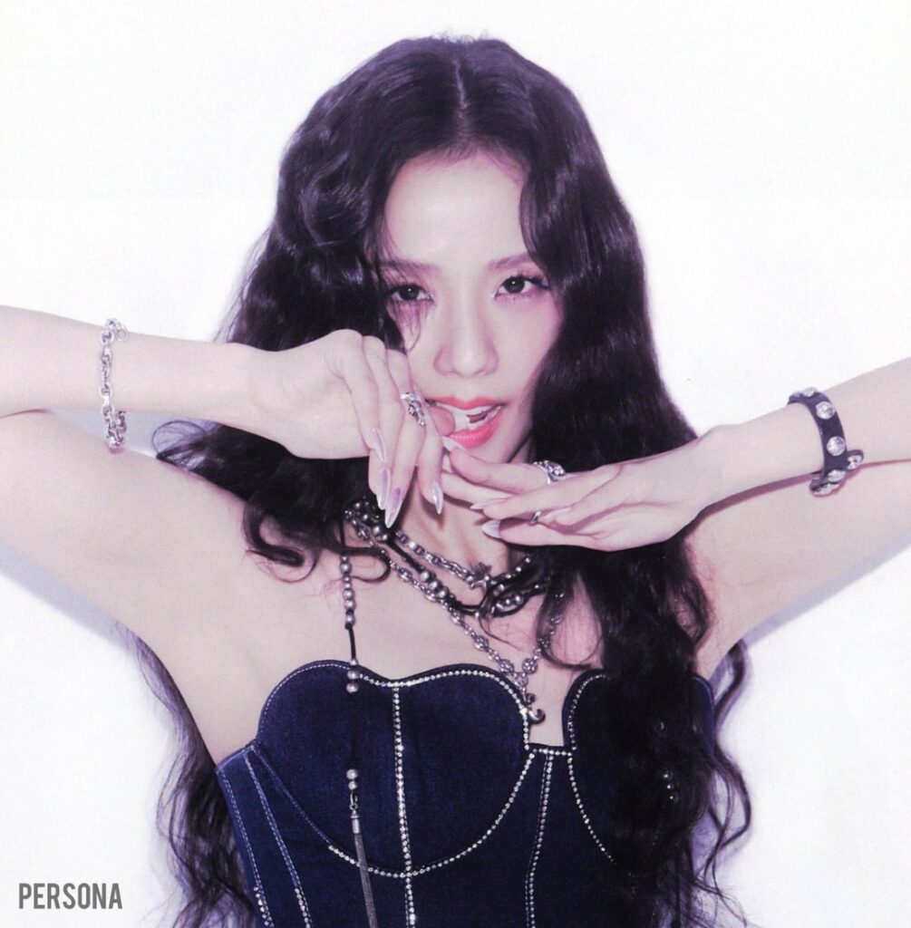 250629 JISOO AMORTAGE Special Edition Photobook [SCANS #3]