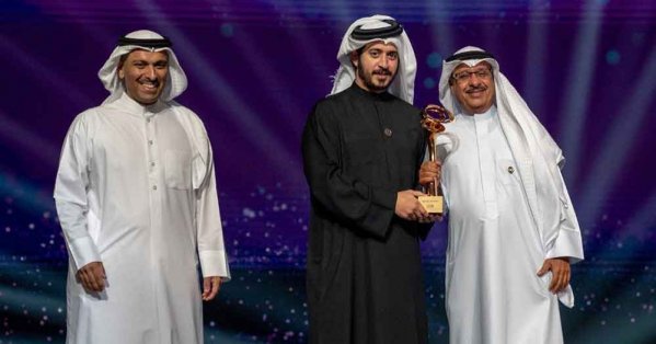 جريدة البلاد | عبد الله ملك: الدانة تضيء مسيرة "وحش التمثيل" الخليجي