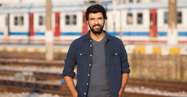 جريدة البلاد | إنجين أكيوريك يقود دراما جديدة في "الأراضي الخصبة"