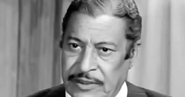 جريدة البلاد | عماد حمدي ألقى بجائزة فنية مرموقة في القمامة